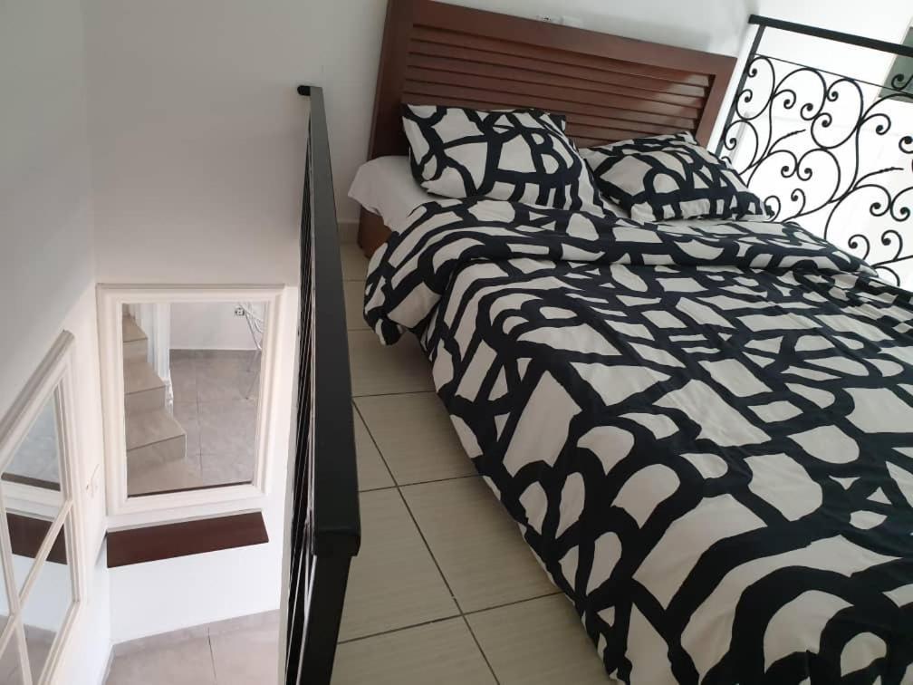 Eve Home Yaounde Bagian luar foto